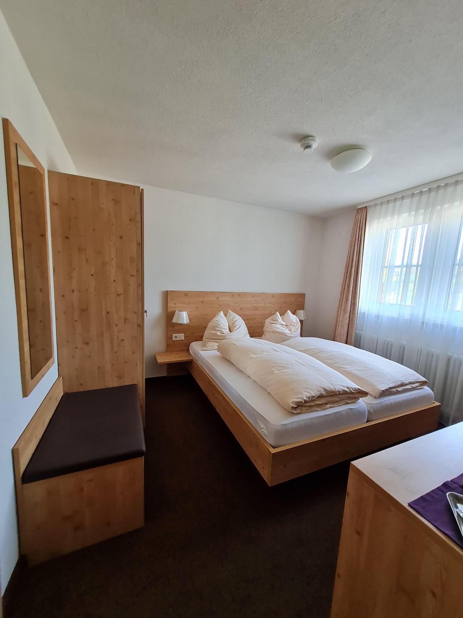 Gasthaus Zum Kranz Леррах Номер фото